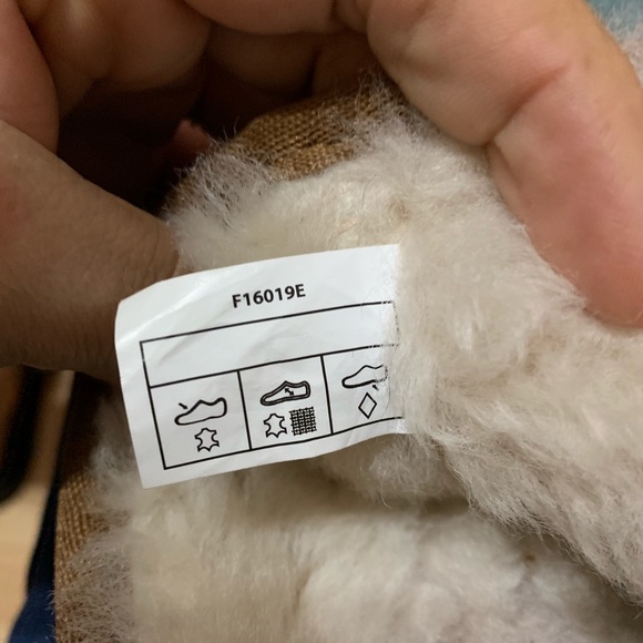 Koolaburra by UGG Suede Short Boots - Picture 8 of 9